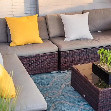 Game Room, Pool & Fire Pit At The Medical Center San Antonio Exterior photo